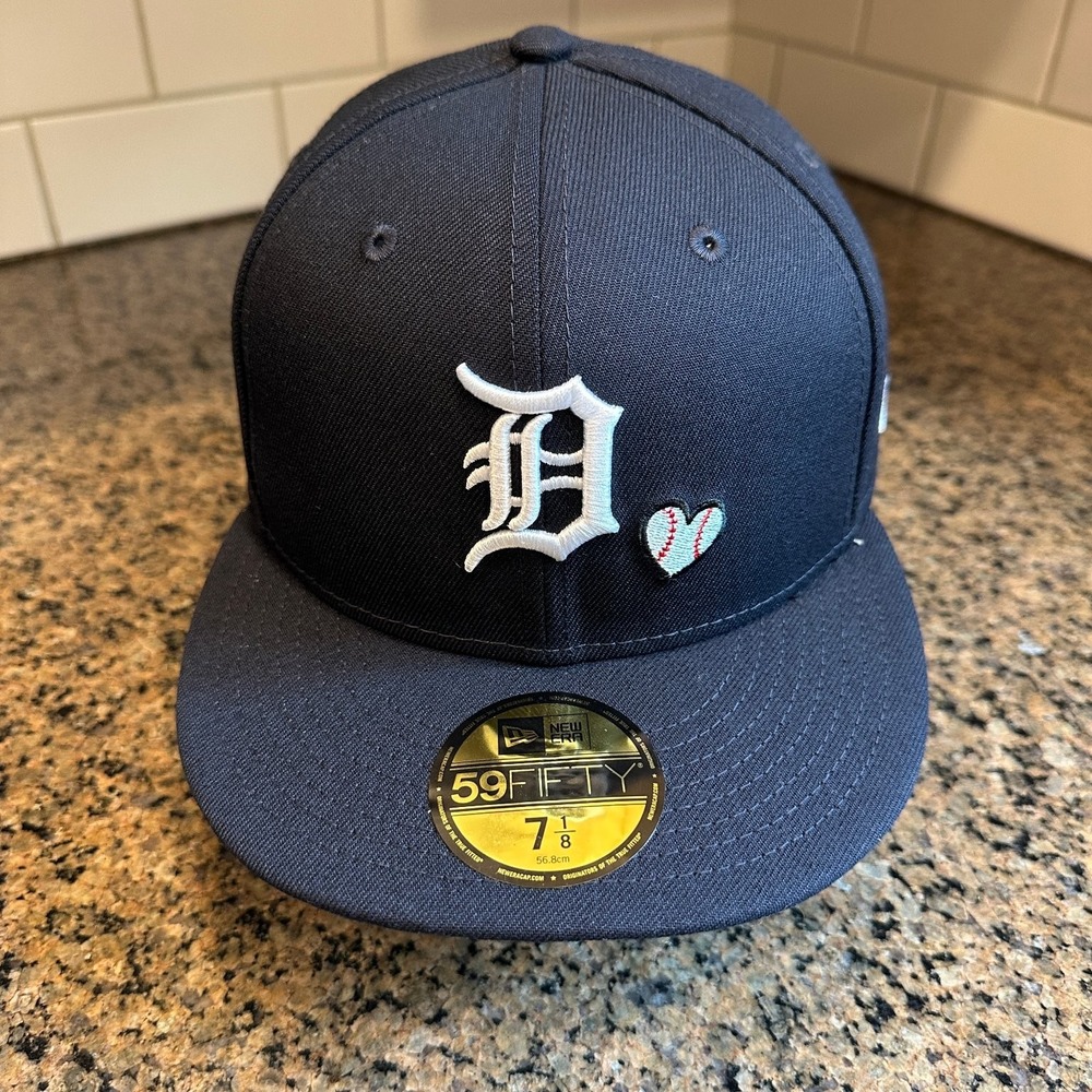 Detroit Tigers New Era 59FIFTY Hat 7 1/8 World Series 1984 Blue New